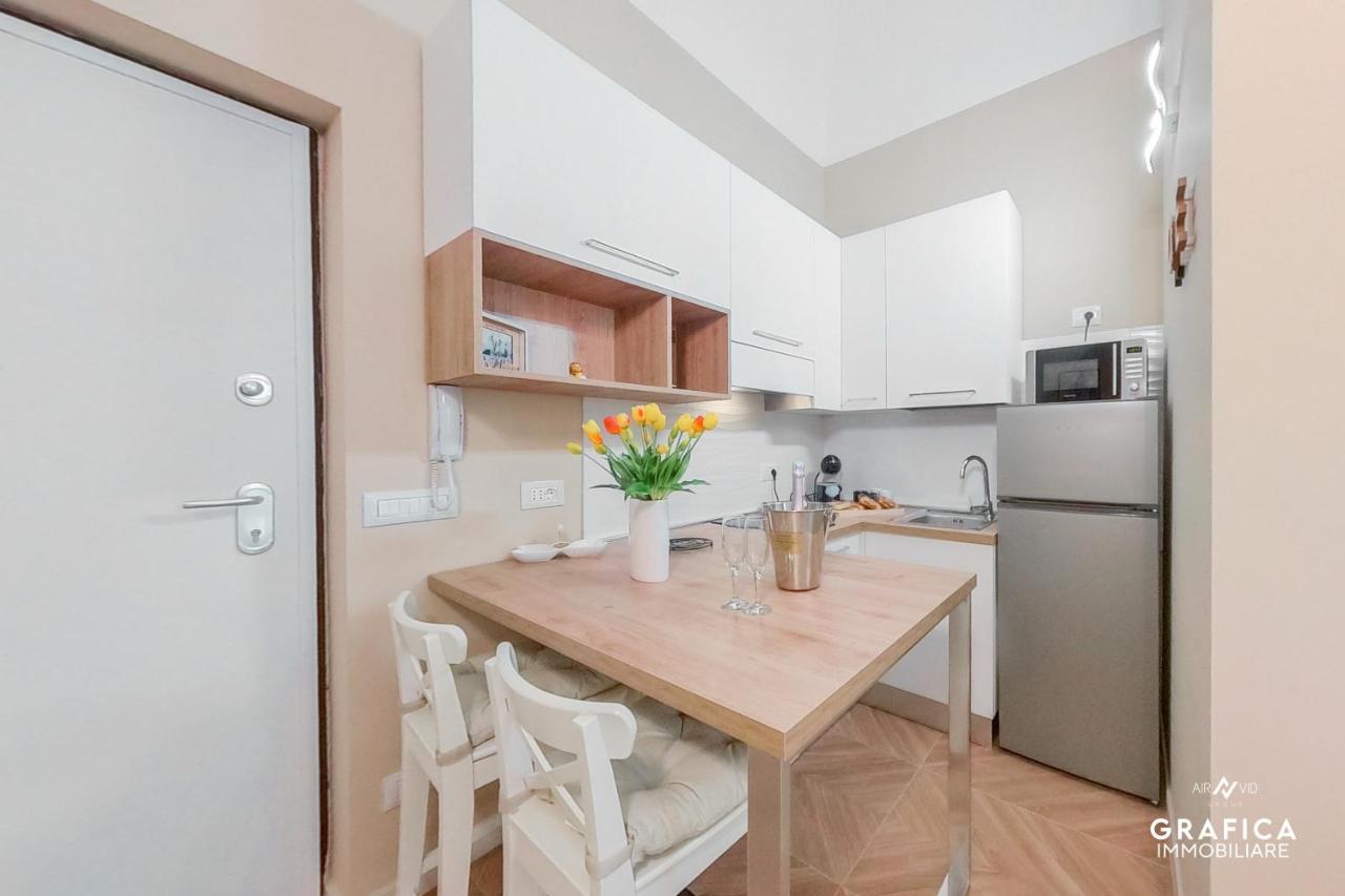 Ameli Home Luxury Apartment 타란토 외부 사진