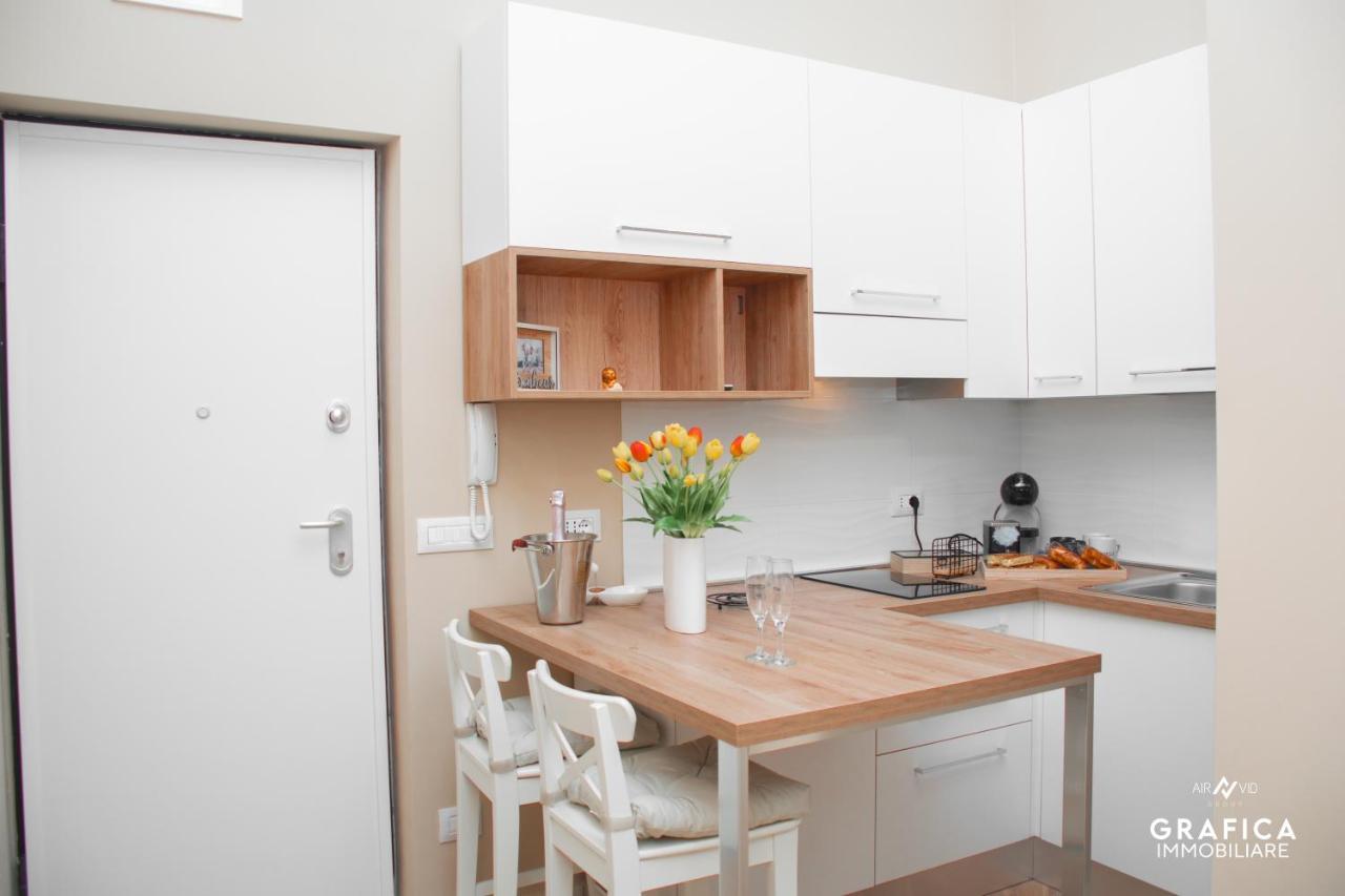 Ameli Home Luxury Apartment 타란토 외부 사진