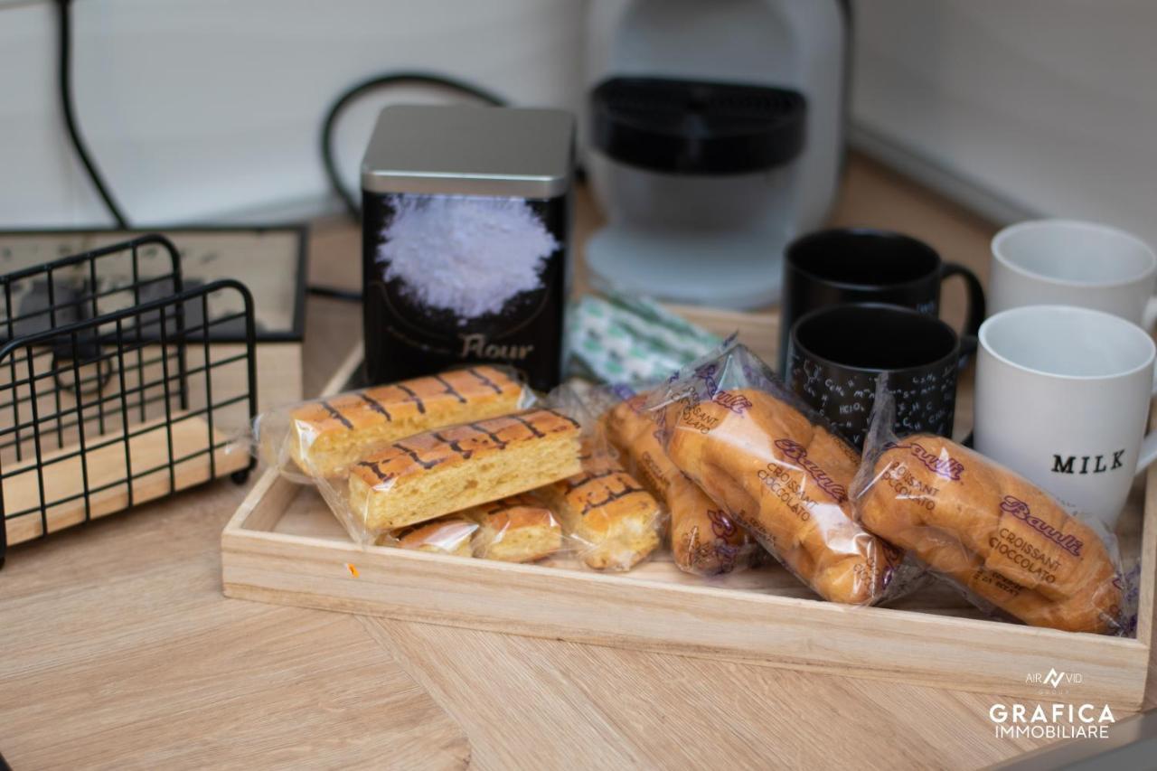 Ameli Home Luxury Apartment 타란토 외부 사진